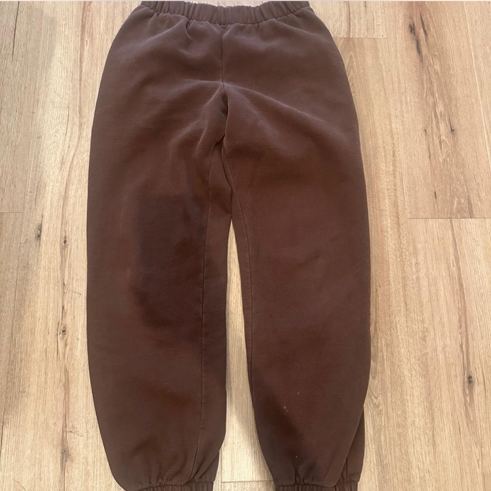 Brandy Melville Anastasia Brown Sweatpants